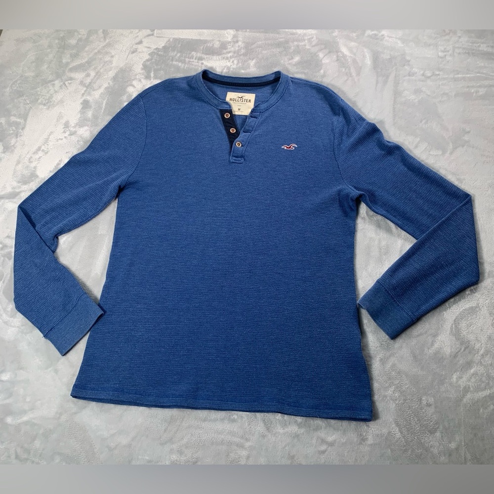 Hollister Blue Waffle Knit Shirt